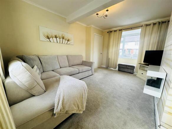 lounge 3.jpg