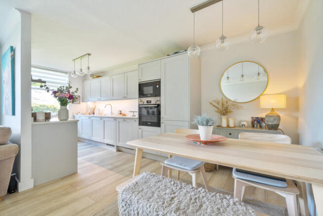 Kitchen/Dining