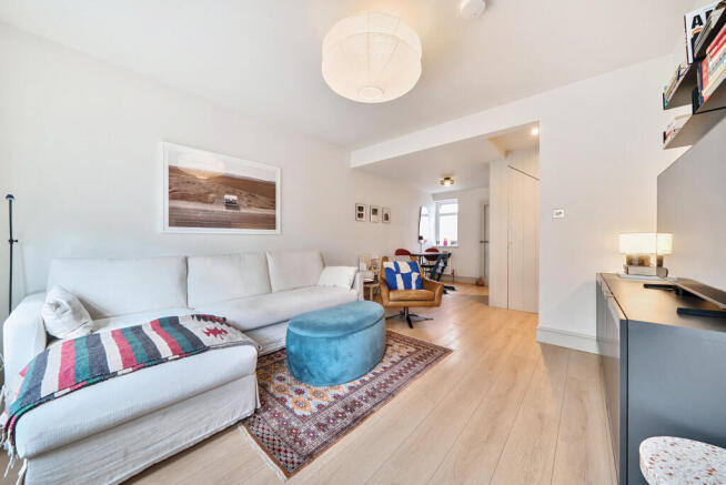 Sitting/Dining Room