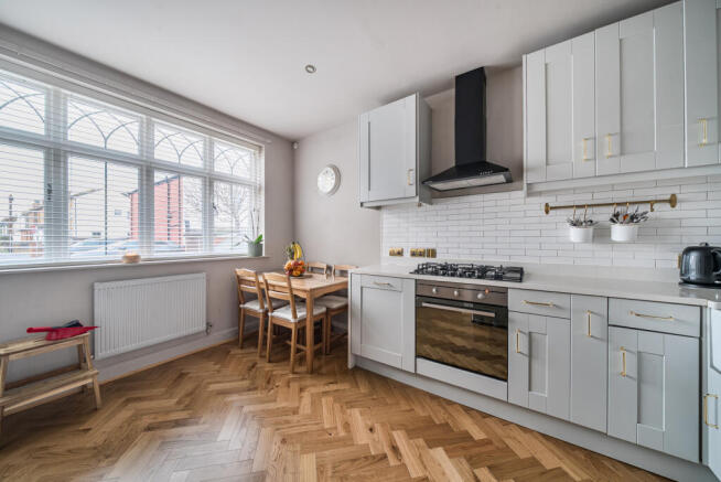 1402441-15-6978f4...