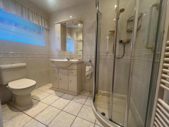 bolland showerroom.jpg