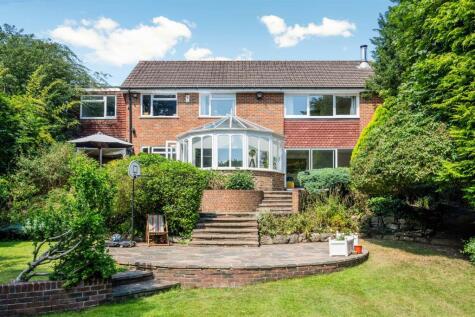 Court Hill, Chipstead