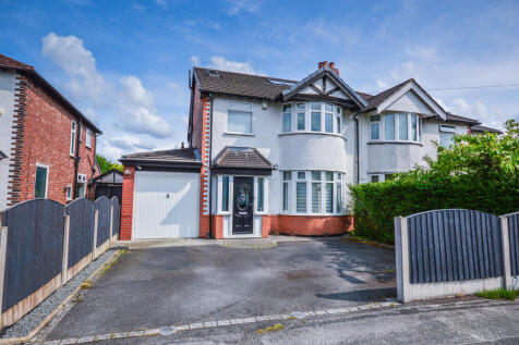 Greenway Road, Timperley, WA15