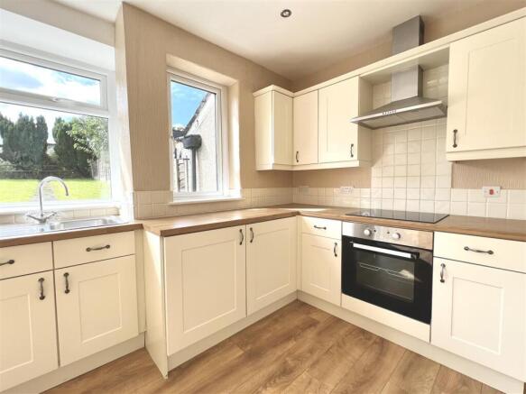 kitchen 1.jpg