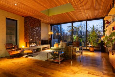 Preston Park Avenue, Brighton