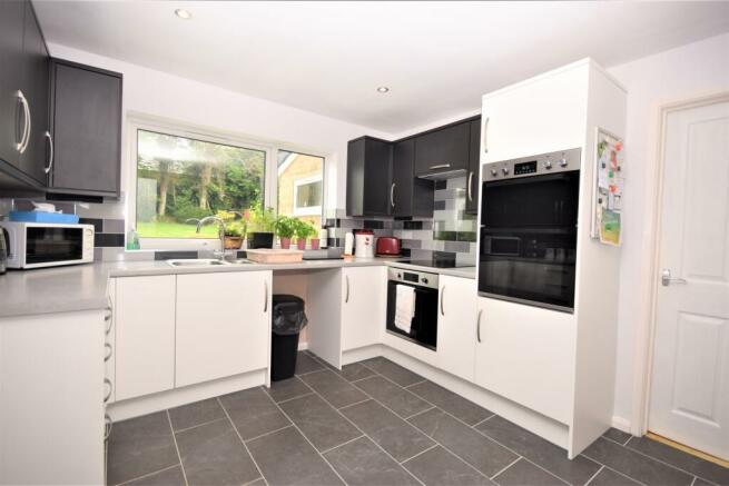 5 bedroom detached house for sale in St Marys Park, Louth, LN11