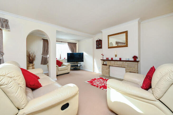 25 The Glebe (3)
