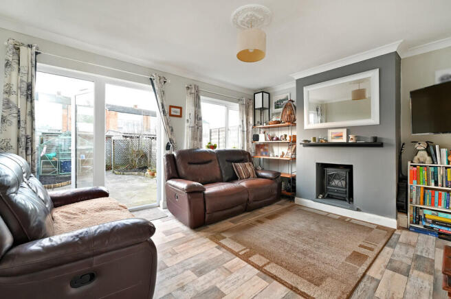 38 Ryecroft Garde...