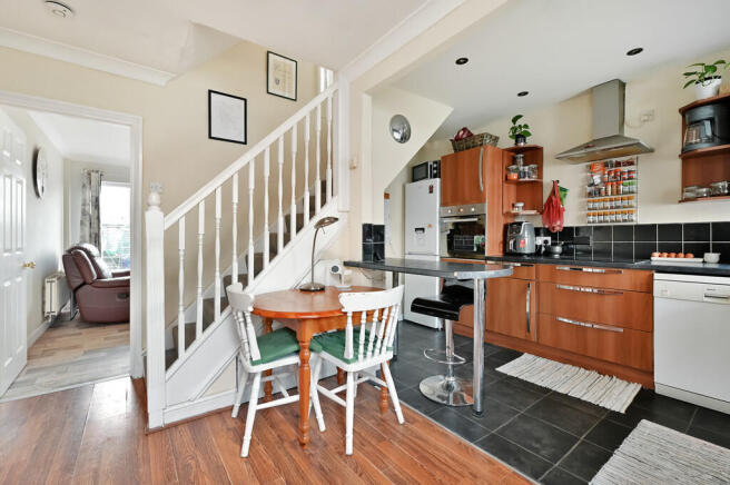 38 Ryecroft Garde...