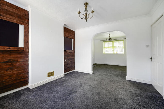 27 Lowlands Rd (2...