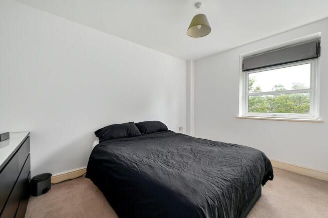 Flat 8 Manor Hous...