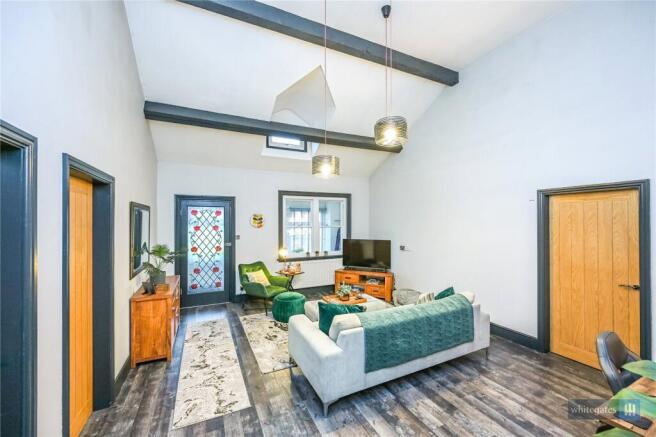 Lounge/Entrance