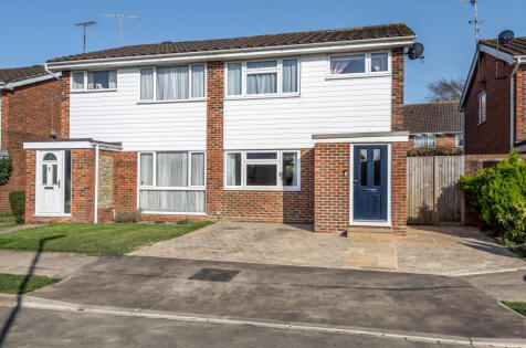 Saltings Way, Upper Beeding, West Sussex, BN44