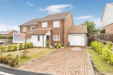Littlewood Close, Cranbrook, EX5 YJU