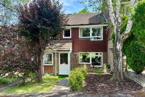 Millholme Walk, CAMBERLEY, GU15