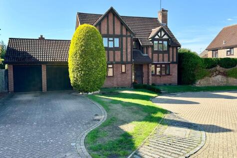 Pevensey Way, FRIMLEY, GU16