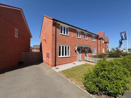 Lapwing Drive, Hinckley, LE10