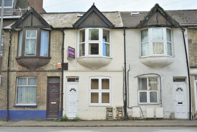 2 bedroom flat  for sale High Wycombe