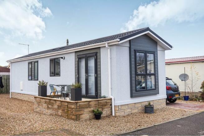 2 Bedroom Mobile Home For Sale In Ashgrove Park Elgin Iv30