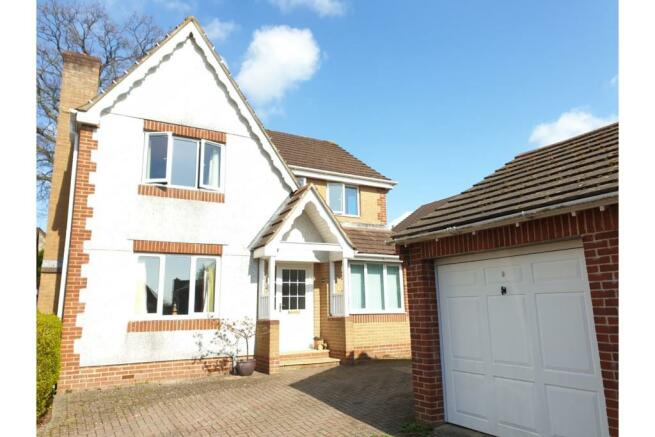 5 Bedroom Detached House For Sale In Churchfields Drive Bovey