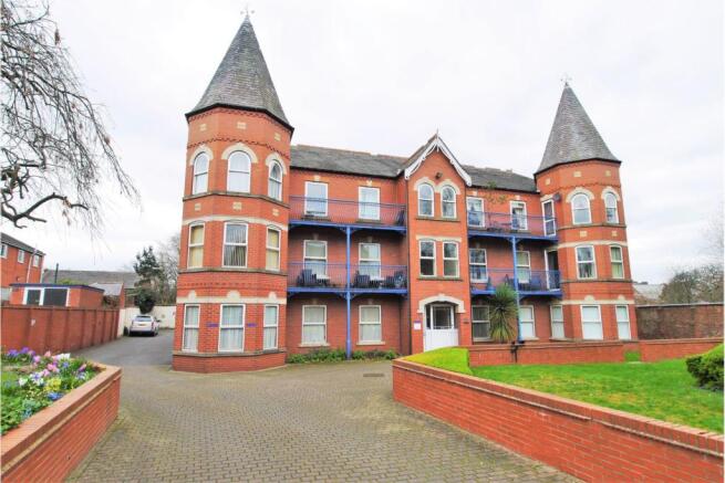 2 Bedroom Ground Floor Flat For Sale In Auckland Road Doncaster