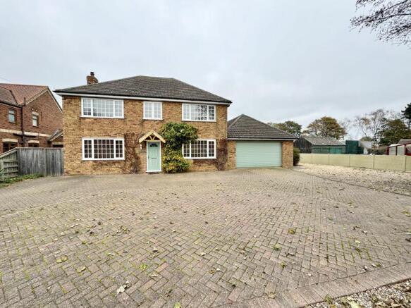 Front with driveway
