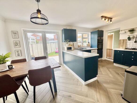 Kitchen diner