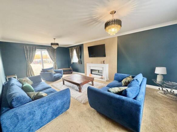 Lounge 2