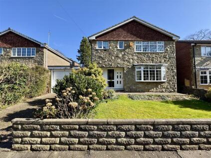 Quarmby Croft, Oakes, Huddersfield, HD3 4YD
