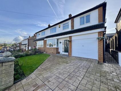 Greenside Avenue, Waterloo, Huddersfield, HD5 8QQ