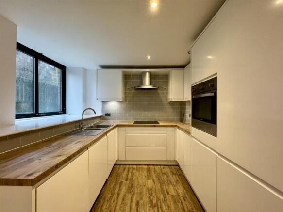 OPEN PLAN LIVING DINING KITCHEN