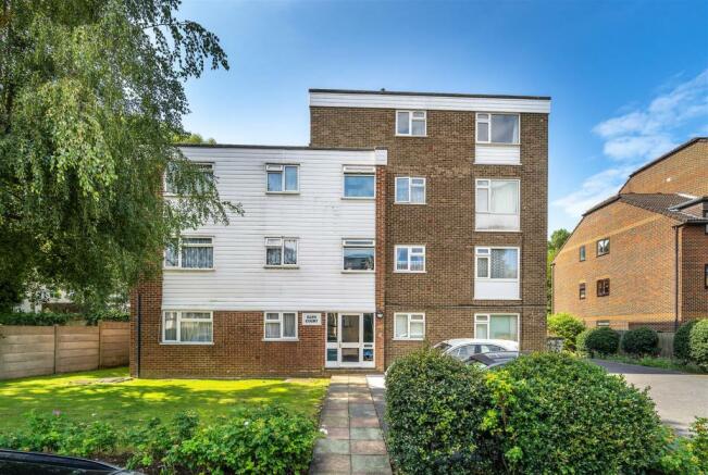 1 Bedroom Flat For Sale In Jasmine Grove Penge Se20 Glen Court Se20