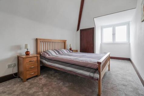 NEW REDUCED PRICE £5,500 BELOW HOME REPORT VALUATION High Street, Nairn