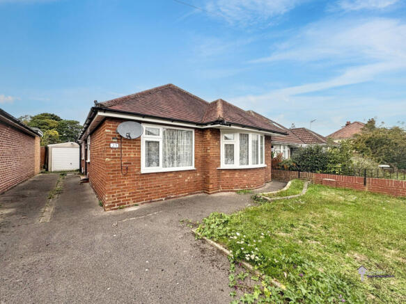 3 bed bungalow for sale Archery Grove, Southampto