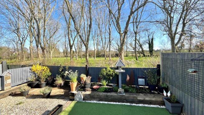 Rear Garden & View