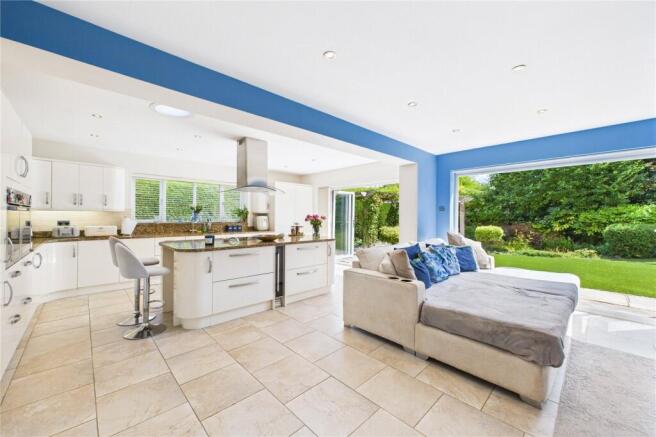 Kitchen/ Family Room