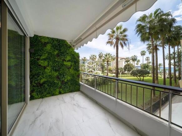 12725 45 CROISETTE BAT DAUPHIN CANNES IMMO MAGREY 