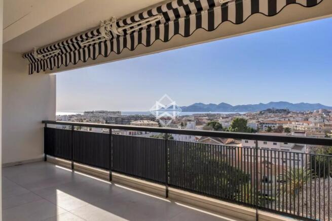36 ISOLA BELLA CANNES IMMO MAGREY AND SON