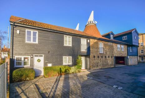 Watton Road, Ware, SG12