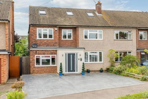 Chestnut Avenue, Ware, SG12