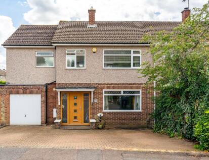 Chauncy Close, Ware, SG12