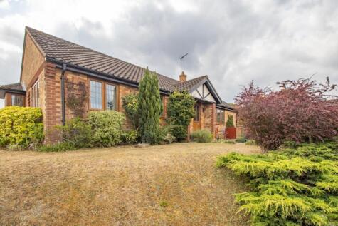 Mountbatten Road, Dersingham, King's Lynn, Norfolk, PE31