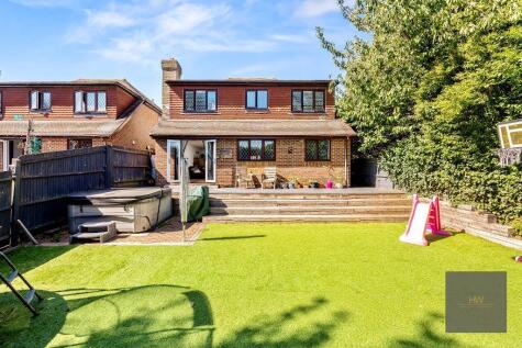 Ambleside Avenue, Telscombe Cliffs, East Sussex, BN10 7LH