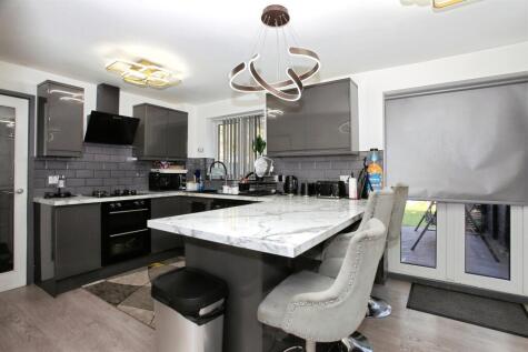 Flamborough Close, Woodston, PETERBOROUGH