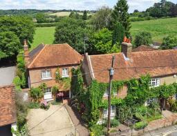 House Prices in Hedsor Road Bourne End Buckinghamshire SL8