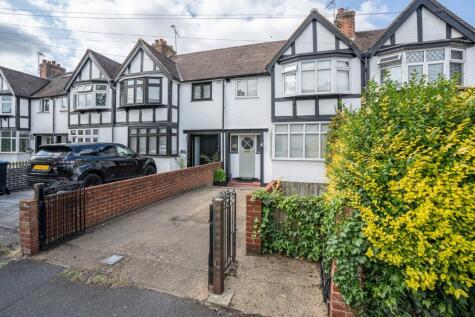 Roding Road, Loughton, IG10