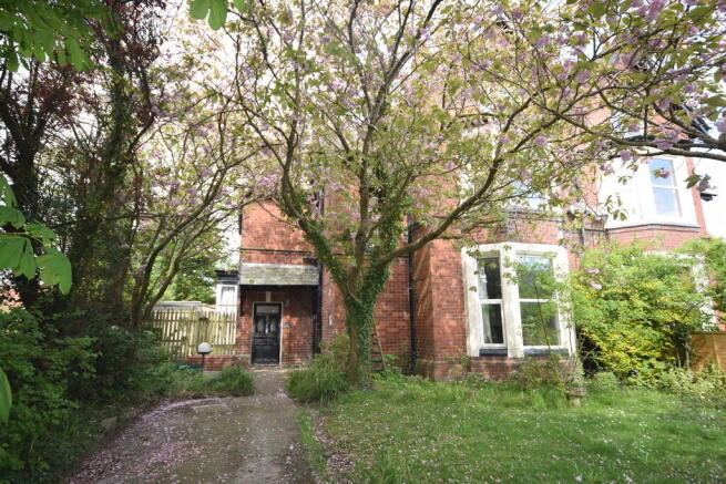 FRONTAGE