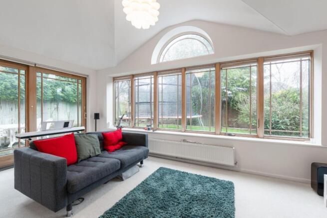 family room-2.jpg