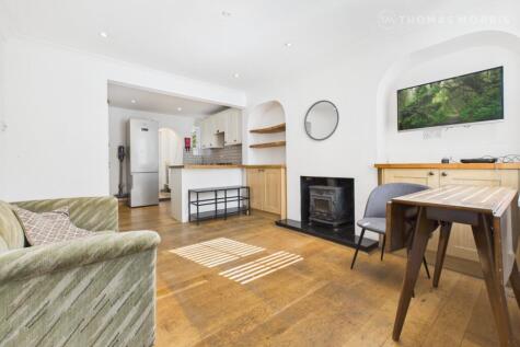 St. Johns Street, Biggleswade, SG18