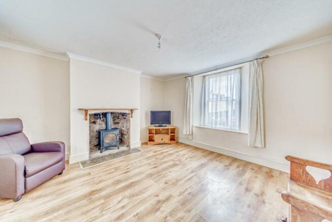4 HORSECASTLE CLOSE - PHOTOCB X MT 2.jpg